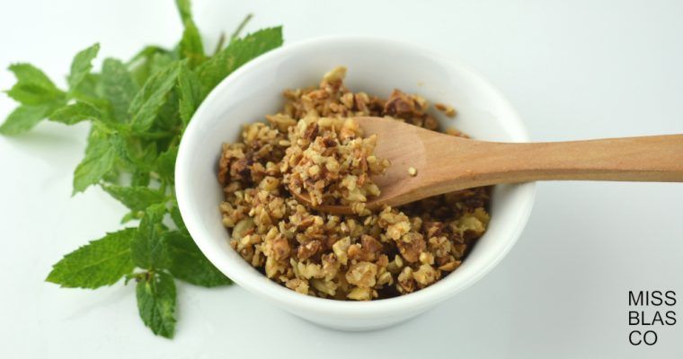 crumble de frutos secos con menta