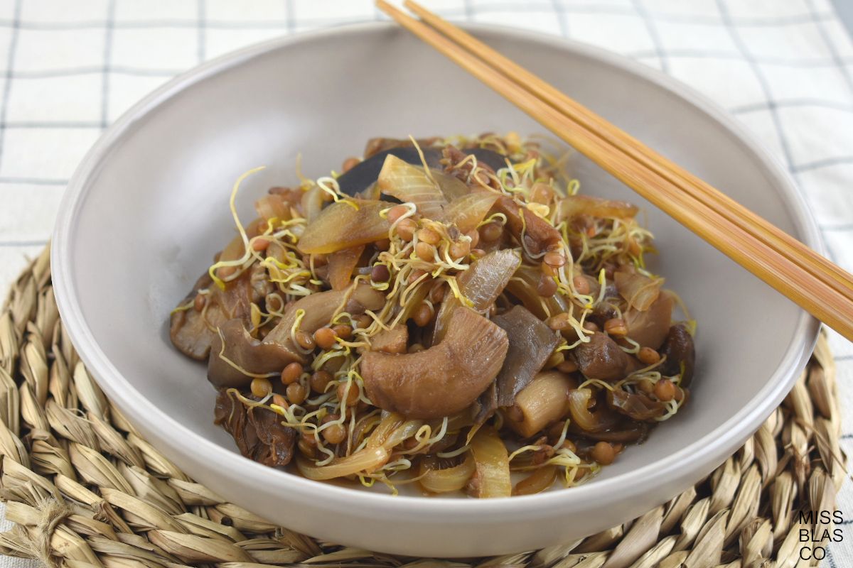 Sprouted Lentil Stir-Fry with Mushrooms