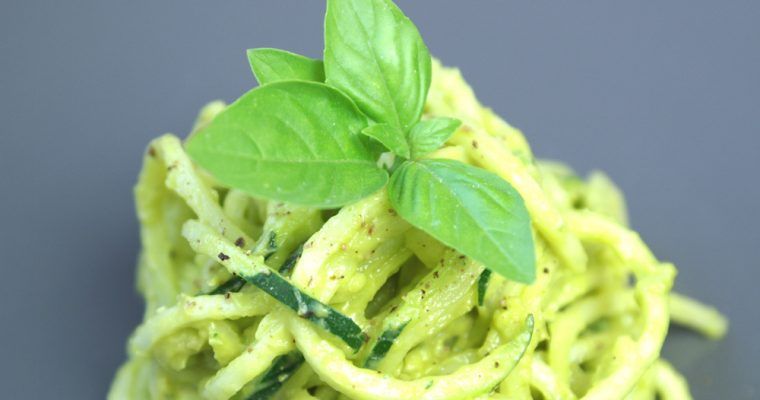 espagueti de calabacin al pesto