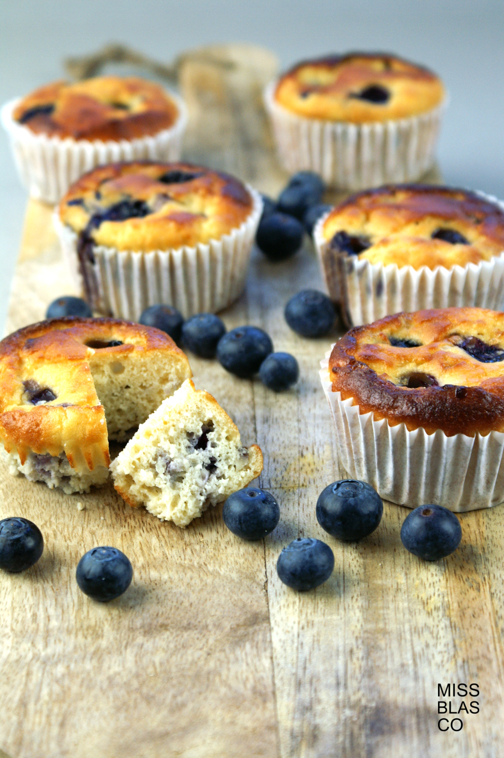 sugar-free cottage cheese blueberry muffins