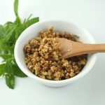 crumble de frutos secos con menta