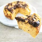corte de tarta de calabaza