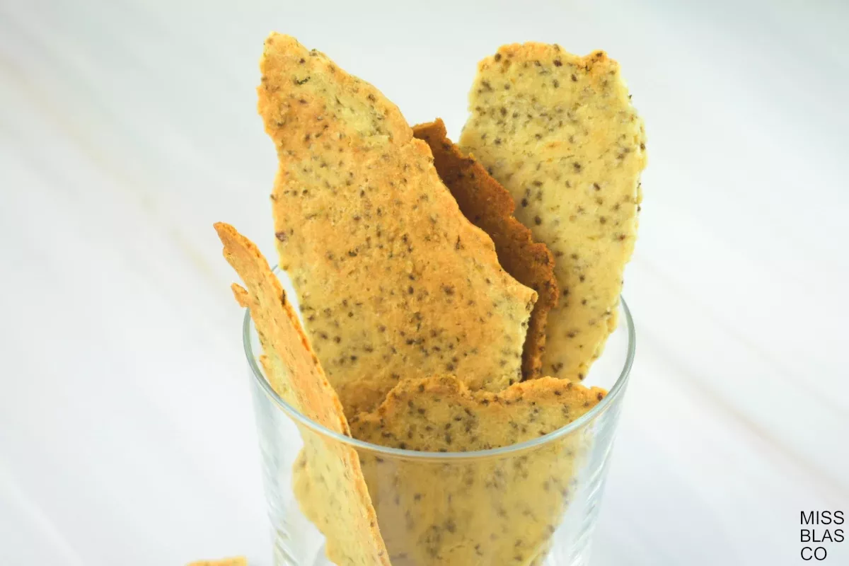 Low Carb 4 Ingredient Crackers